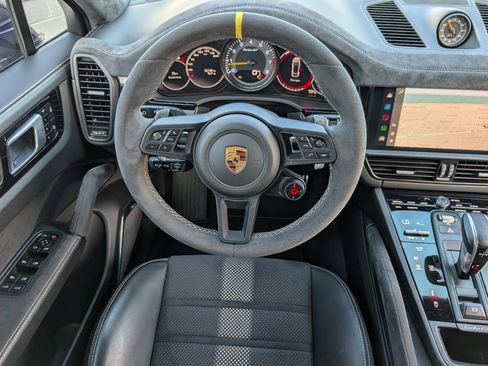 Used 2022 Porsche Cayenne Turbo GT AWD/4WD image 19