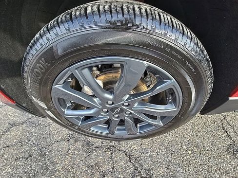 Used 2023 Chevrolet Equinox RS image 38