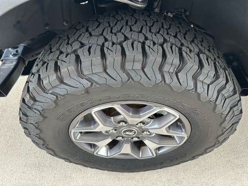 Certified 2024 Ford Bronco Badlands AWD/4WD image 8