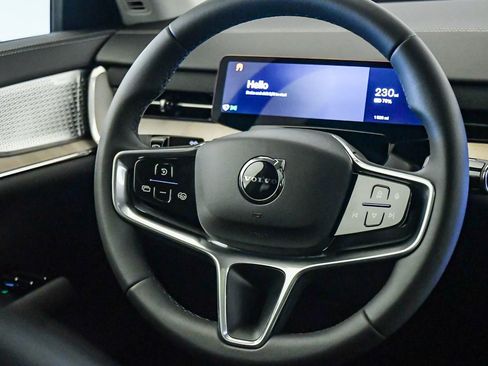 Certified 2025 Volvo EX90 Ultra AWD/4WD image 13