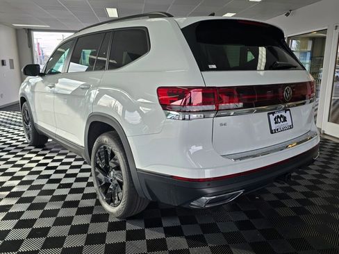 New 2024 Volkswagen Atlas SE image 6