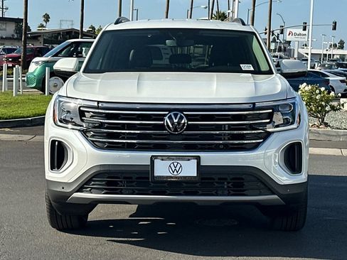 New 2026 Volkswagen Atlas SE image 3