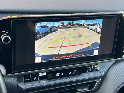 Used 2025 Toyota Camry SE FWD image 21