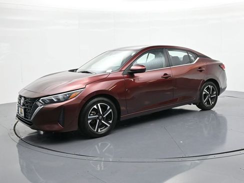 Used 2024 Nissan Sentra SV image 1