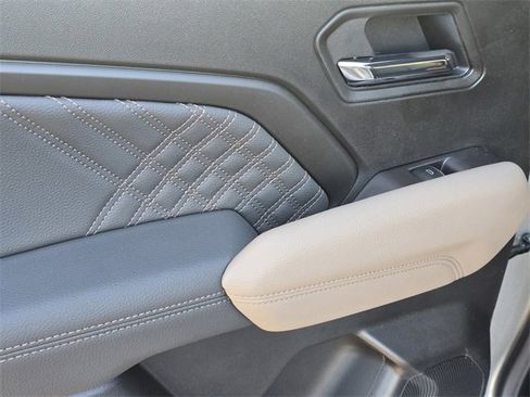 New 2026 GMC Canyon Denali image 11