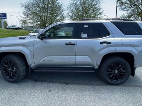 New 2026 Toyota 4Runner Platinum AWD/4WD image 5