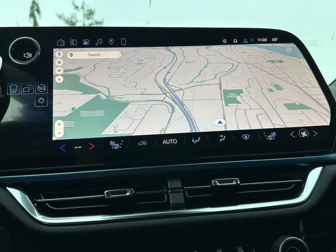 New 2026 Chevrolet Equinox EV LT image 26