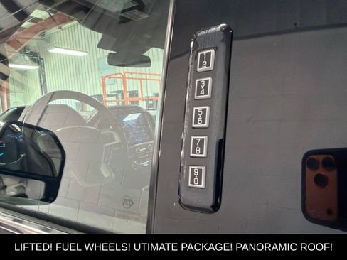Used 2022 Ford F350 King Ranch w/ King Ranch Ultimate Package AWD/4WD image 7