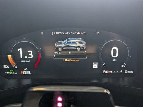 Used 2025 Ford Explorer ST-Line image 24