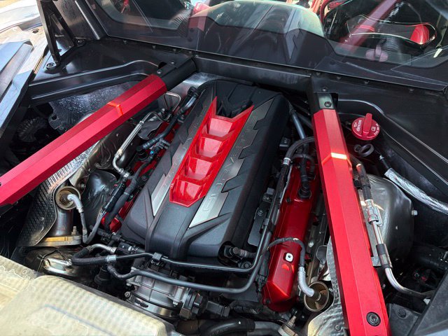 Used 2024 Chevrolet Corvette Stingray Preferred Cpe w/ Z51 Performance Package RWD image 5
