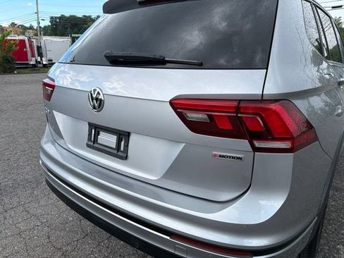 Used 2020 Volkswagen Tiguan SE R-Line w/ 3rd Row Seat Package AWD/4WD image 9