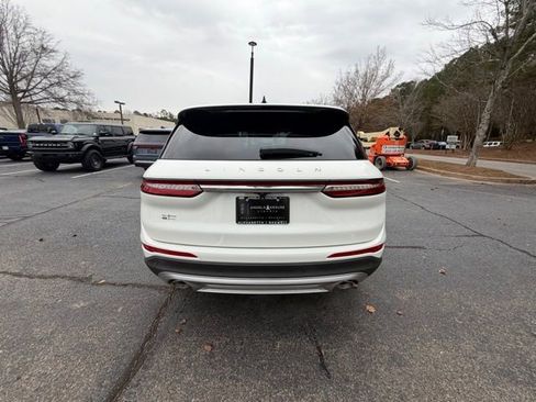 New 2026 Lincoln Corsair Premiere image 8