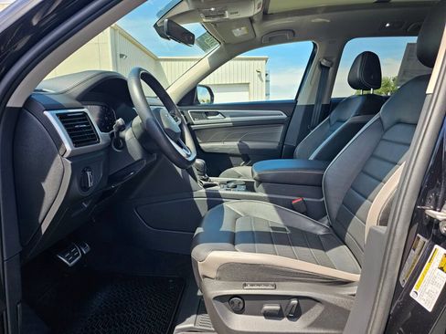 Certified 2023 Volkswagen Atlas SEL Premium AWD/4WD image 10
