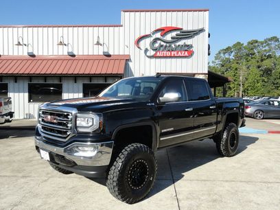 Used 2017 GMC Sierra 1500 SLT w/ SLT Premium Package
