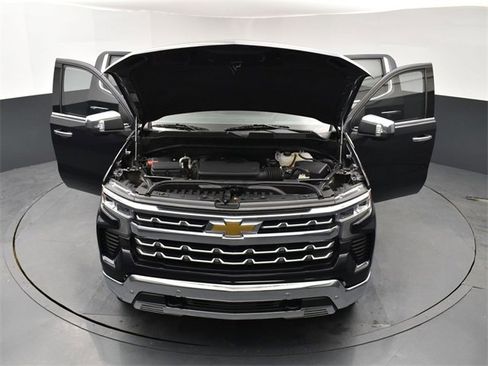 Used 2024 Chevrolet Silverado 1500 LTZ w/ LTZ Convenience Package II image 26