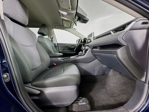 Certified 2025 Toyota RAV4 XLE AWD/4WD image 27