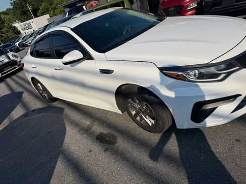 Used 2020 Kia Optima LX FWD image 4