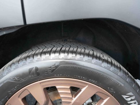 Used 2025 Subaru Forester Sport AWD/4WD image 31