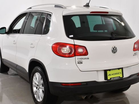 Used 2009 Volkswagen Tiguan SE image 14