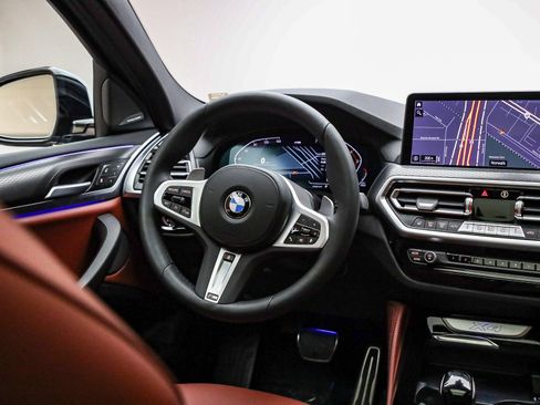 Used 2025 BMW X4 xDrive30i w/ Premium Package image 15