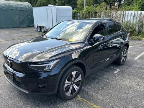 Used 2023 Volvo C40 P8 Recharge Plus w/ Climate Package AWD/4WD image 4