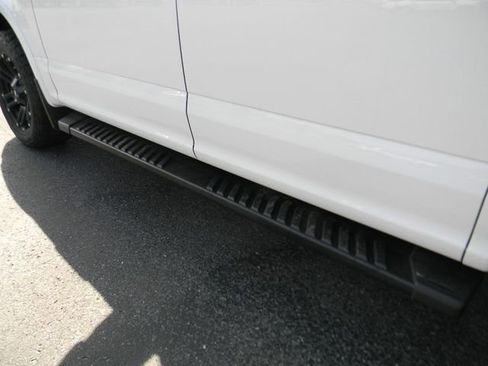 Used 2018 Ford F150 XLT w/ Equipment Group 301A Mid AWD/4WD image 10