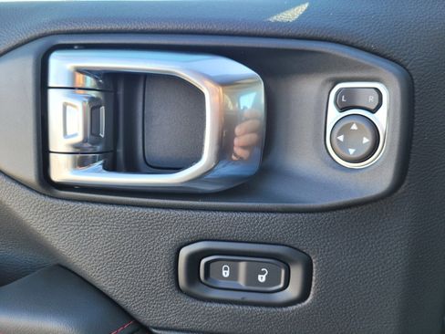 New 2026 Jeep Wrangler Unlimited Rubicon image 27