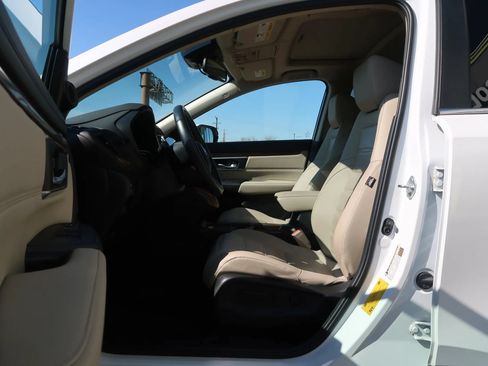 Used 2022 Honda CR-V Touring image 16