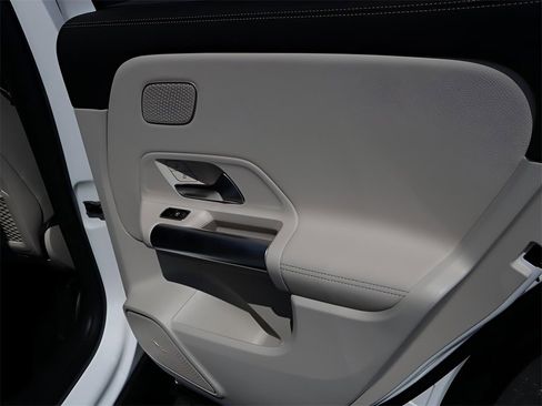 New 2026 Mercedes-Benz GLA 250 4MATIC image 14