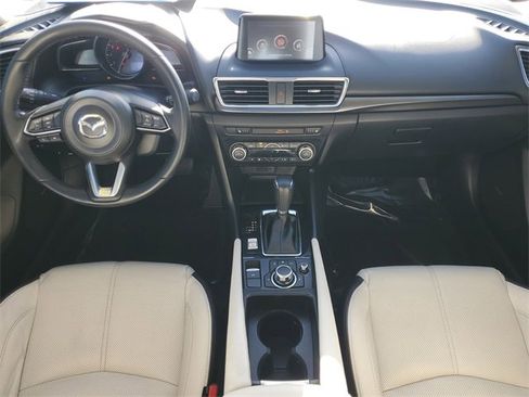 Used 2018 MAZDA MAZDA3 Grand Touring image 14