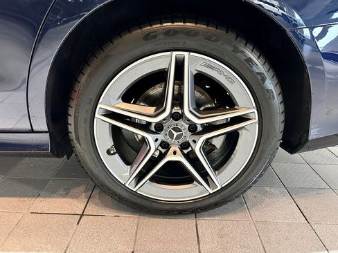 Used 2023 Mercedes-Benz E 350 4MATIC Sedan image 39