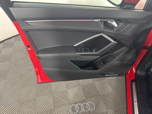 Used 2024 Audi Q3 2.0T Premium Plus image 15