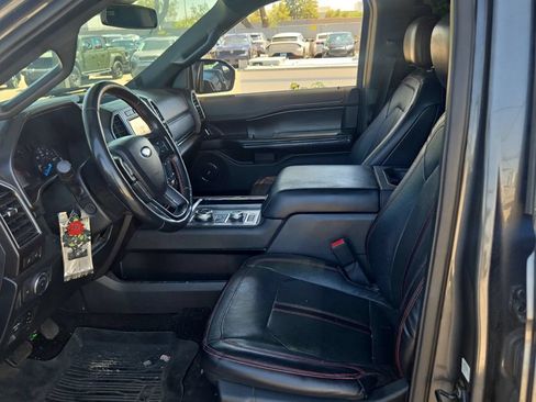Used 2019 Ford Expedition Limited w/ Equipment Group 303A AWD/4WD image 9
