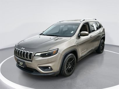 Used 2019 Jeep Cherokee Latitude w/ Popular Appearance Group
