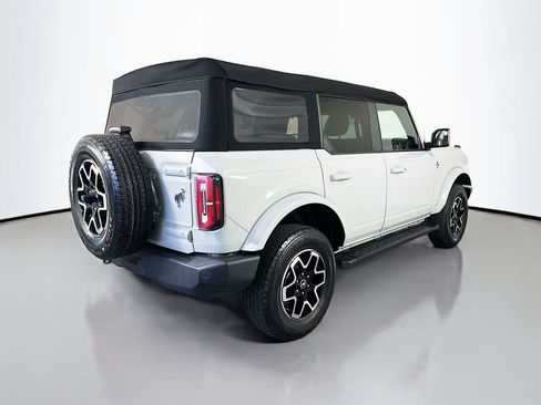 Used 2024 Ford Bronco Outer Banks AWD/4WD image 5