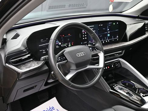 Used 2025 Audi Q5 Premium w/ Convenience Package AWD/4WD image 19