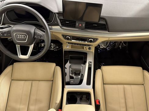 Used 2023 Audi Q5 2.0T Prestige w/ Prestige Package AWD/4WD image 12