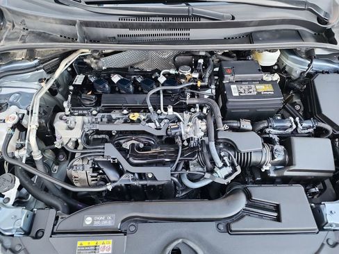 Used 2024 Toyota Corolla LE image 40