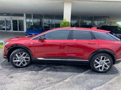 Used 2026 Cadillac Optiq Luxury 1 RWD image 1