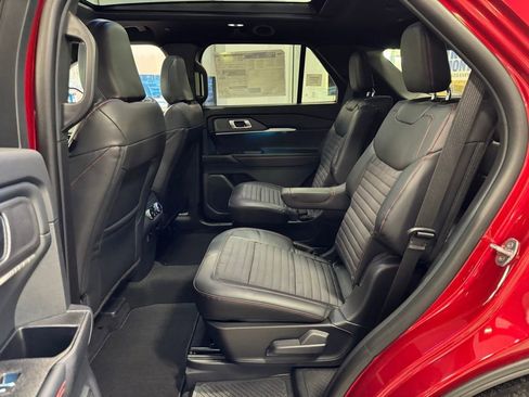 New 2026 Ford Explorer ST-Line w/ ST-Line Street Pack AWD/4WD image 24