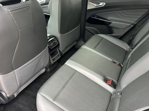 Used 2023 Volkswagen ID.4 Pro S RWD image 12