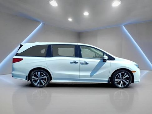 Used 2020 Honda Odyssey Elite image 25