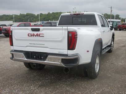 New 2026 GMC Sierra 3500 SLT w/ SLT Premium Package