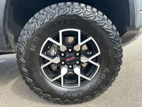 Certified 2024 GMC Canyon AT4X image 58