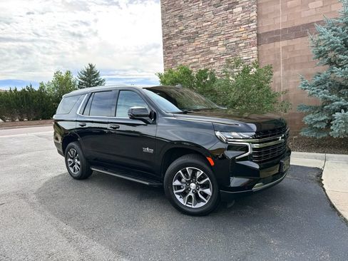 Used 2023 Chevrolet Tahoe LT w/ Luxury Package AWD/4WD image 2