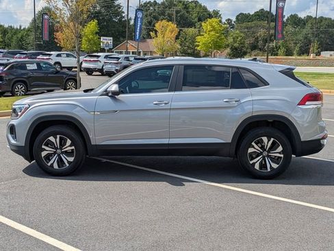 New 2026 Volkswagen Atlas Cross Sport SE FWD image 7