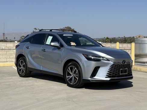 Certified 2025 Lexus RX 350 FWD w/ Technology Package image 2