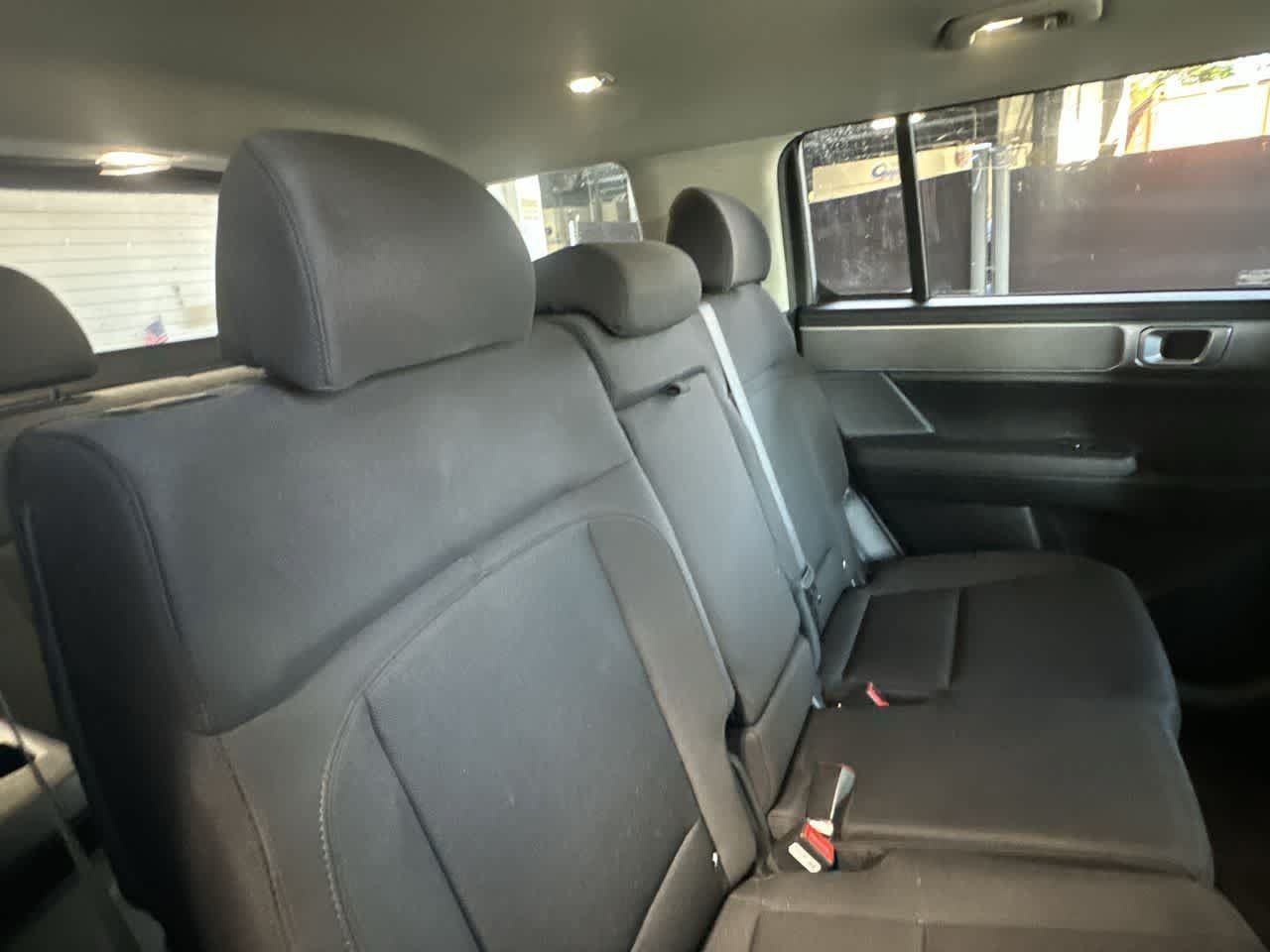 Used 2026 Hyundai Santa Fe SE FWD image 26