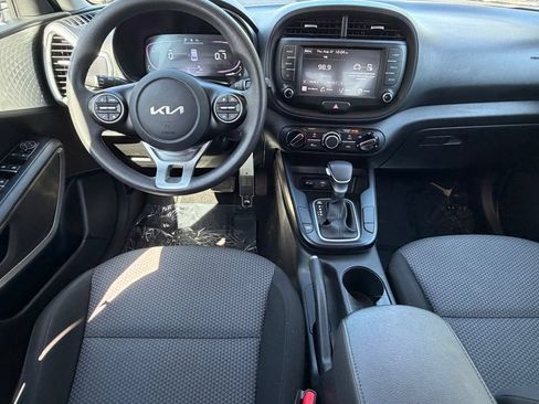 Used 2024 Kia Soul LX w/ Option Group 015 FWD image 14