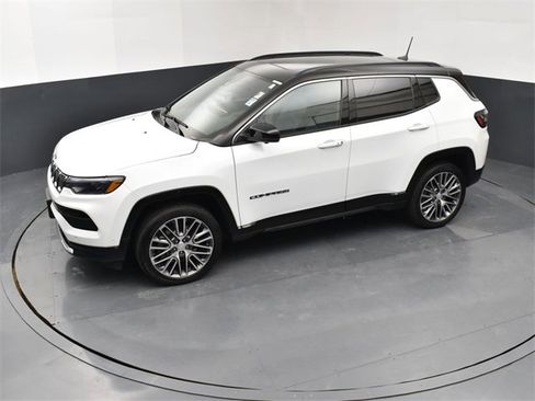 Used 2024 Jeep Compass Limited w/ Elite Group image 15